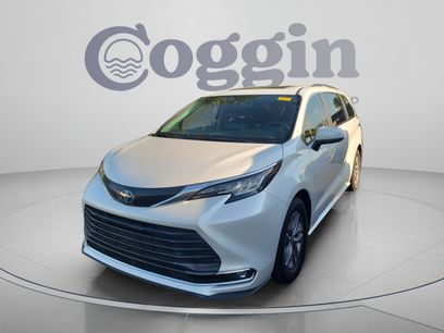 Used 2023 Toyota Sienna XLE