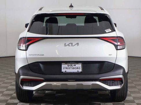 Used 2023 Kia Sportage LX image 11