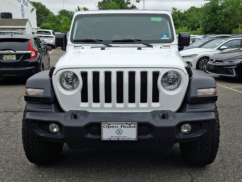 Used 2018 Jeep Wrangler Unlimited Sport S AWD/4WD image 2