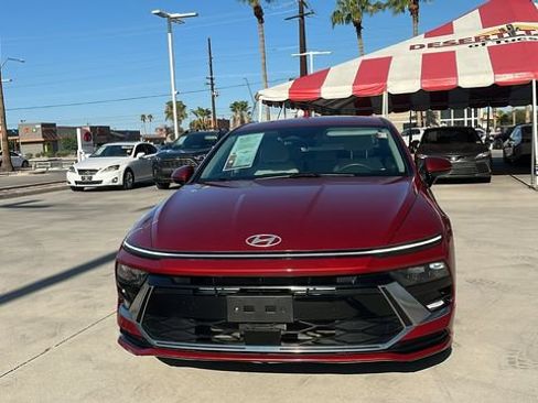 Used 2024 Hyundai Sonata SEL FWD image 2