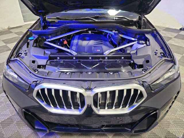 Used 2025 BMW X6 xDrive40i AWD/4WD image 24