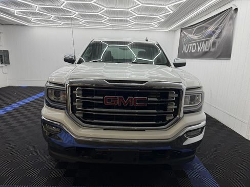 Used 2018 GMC Sierra 1500 SLT w/ SLT Premium Package AWD/4WD image 4