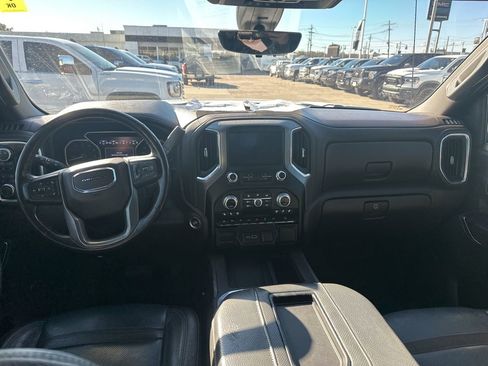 Used 2020 GMC Sierra 1500 Denali w/ Technology Package image 9
