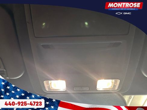 Used 2025 Ford Escape ST-Line w/ Cold Weather Package FWD image 18