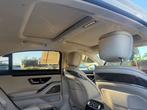Used 2022 Mercedes-Benz S 580 S 580 image 34
