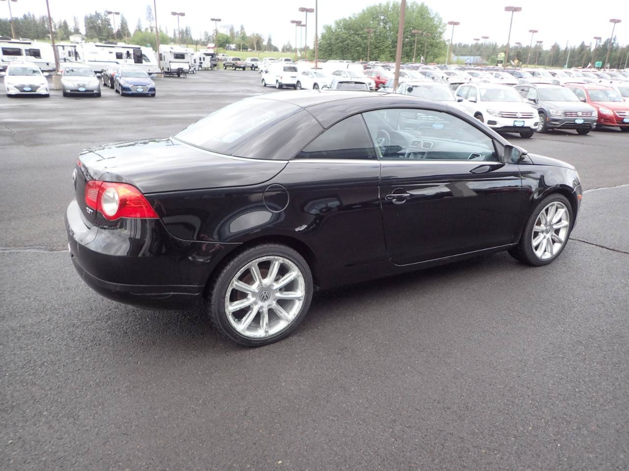 Used 2010 Volkswagen Eos Lux FWD image 5