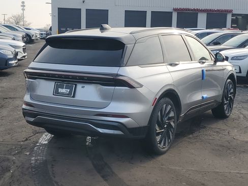 New 2026 Lincoln Nautilus Reserve image 4