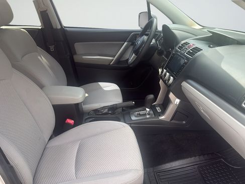Used 2017 Subaru Forester 2.5i Premium w/ Popular Package #1A AWD/4WD image 20