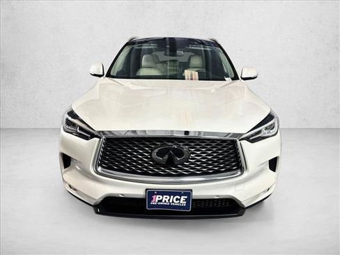Used 2021 INFINITI QX50 Essential FWD image 2