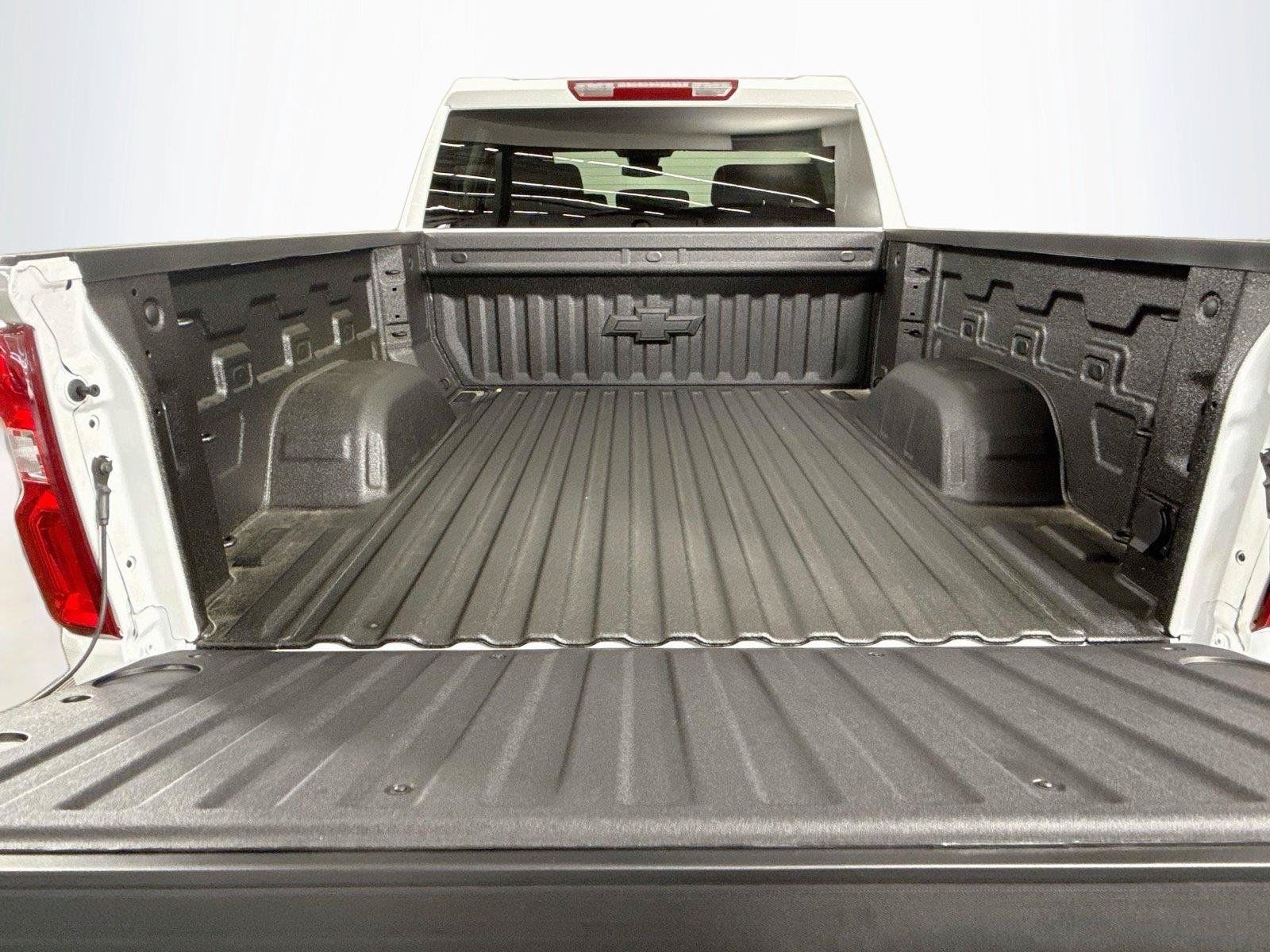New 2026 Chevrolet Silverado 1500 RST w/ Z71 Off-Road Package AWD/4WD image 18