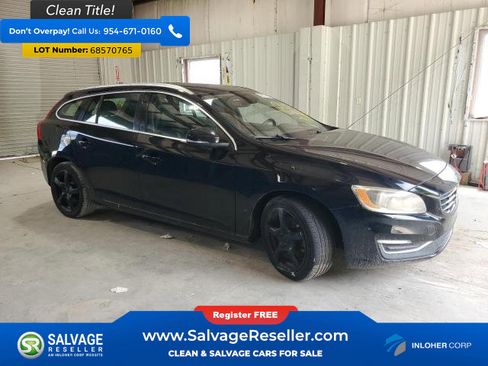 Used 2017 Volvo V60 T5 Premier w/ Convenience Package image 5