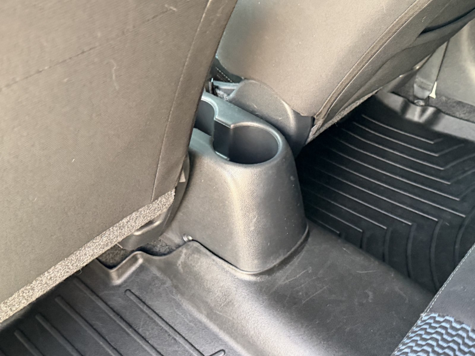 Used 2018 Nissan Versa Note SV FWD image 26