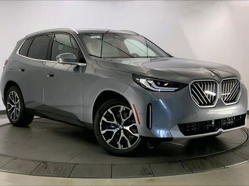 New 2025 BMW X3 xDrive30i w/ Convenience Package image 11