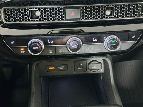 Used 2022 Honda Civic EX image 23