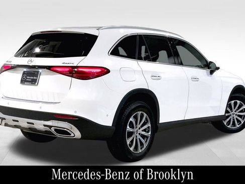 Used 2026 Mercedes-Benz GLC 300 4MATIC image 13