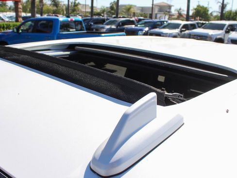 Used 2024 Chevrolet Silverado 1500 High Country image 25