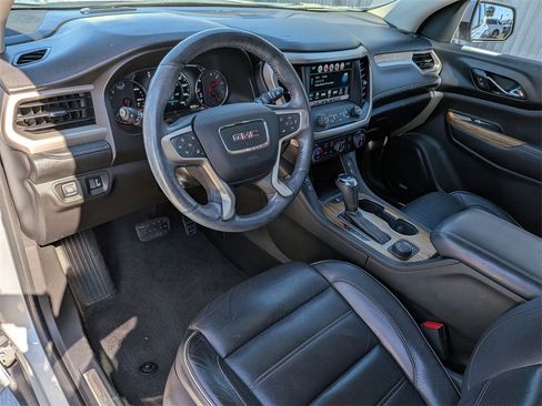 Used 2017 GMC Acadia Denali w/ Technology Package image 10