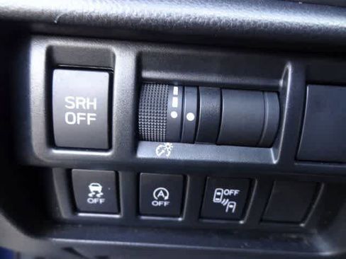 Used 2023 Subaru Crosstrek 2.5i Limited w/ Moonroof Package image 18