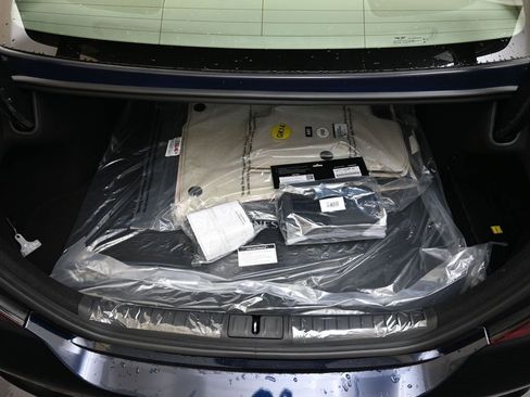 New 2026 Genesis G70 2.5T Prestige image 18