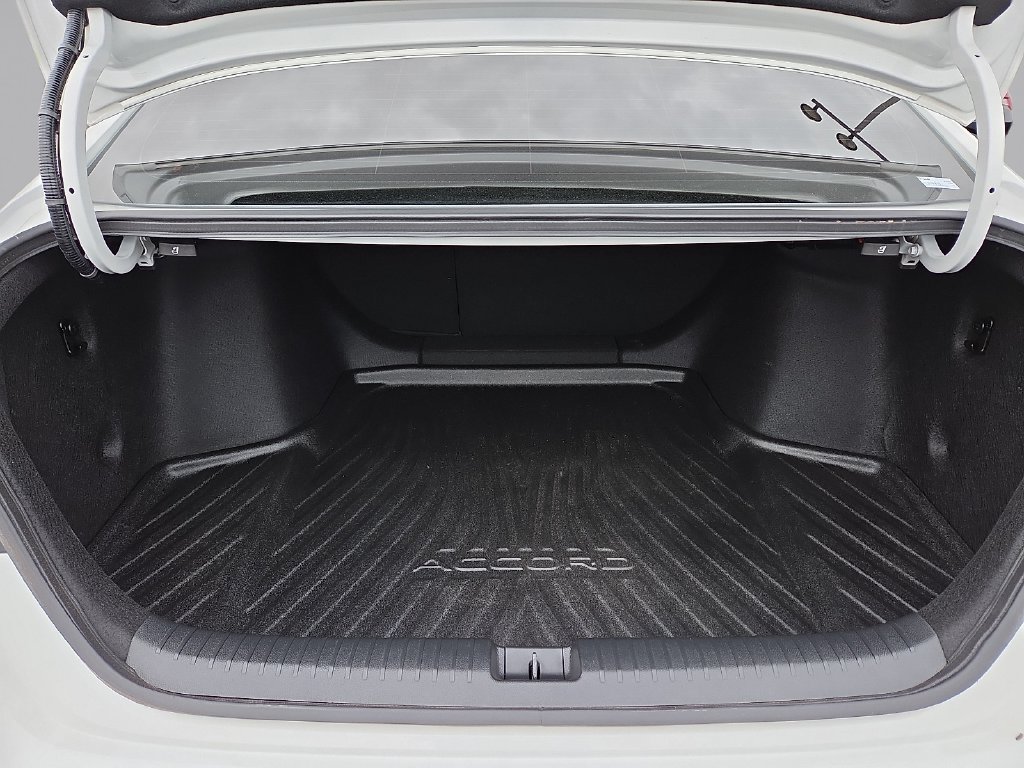 Used 2025 Honda Accord Sport image 10