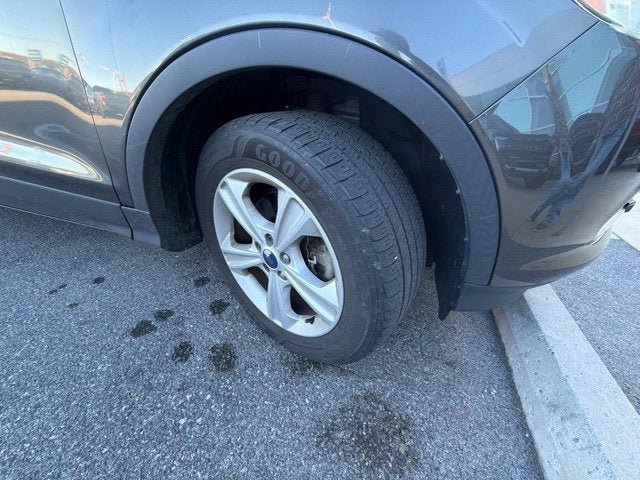 Used 2016 Ford Escape SE AWD/4WD image 28