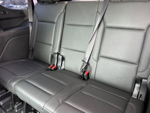 Used 2021 Chevrolet Tahoe Z71 image 18