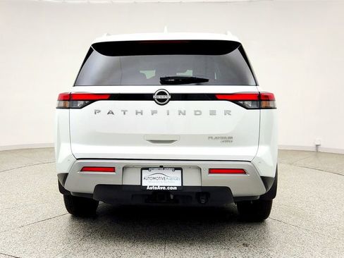 Used 2025 Nissan Pathfinder Platinum AWD/4WD image 6