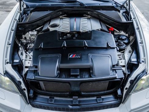 Used 2012 BMW X5 M image 21