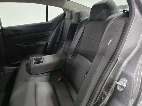 Used 2023 Nissan Altima 2.5 SV FWD image 15