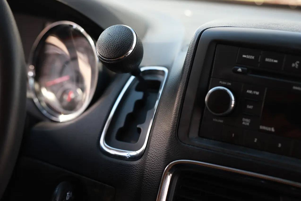 Used 2011 Dodge Grand Caravan Express FWD image 32