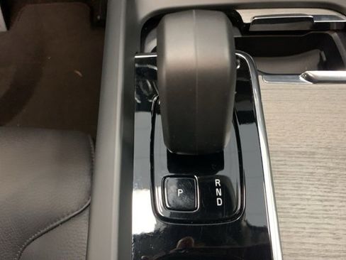 Certified 2025 Volvo XC60 B5 Plus image 13