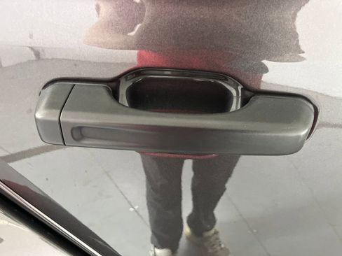 Used 2021 Jeep Wrangler Unlimited Sahara image 44