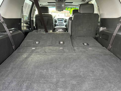 Used 2016 Chevrolet Suburban LTZ image 18