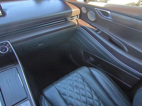 Used 2023 Genesis GV80 3.5T w/ Prestige Package AWD/4WD image 17