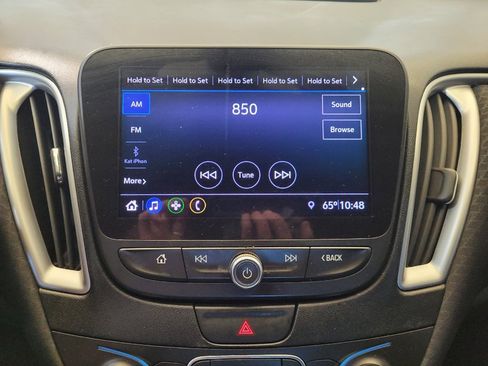 Used 2019 Chevrolet Malibu LS image 25