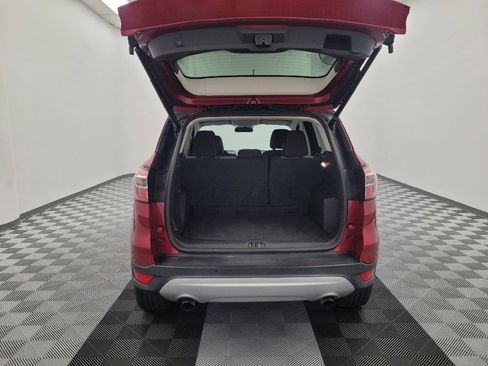 Used 2017 Ford Escape SE w/ Equipment Group 201A FWD image 29