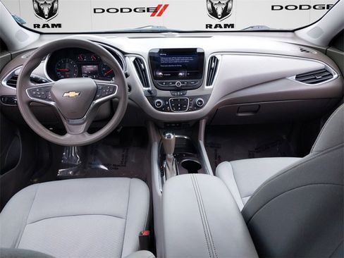 Used 2020 Chevrolet Malibu LT image 8