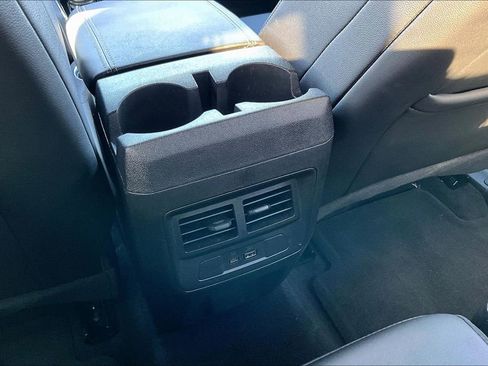 Used 2025 GMC Canyon Elevation w/ Convenience Package image 12