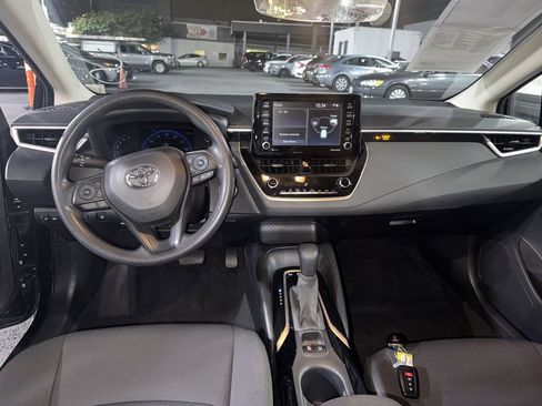 Used 2022 Toyota Corolla LE w/ Carpet Mat Package (TMS) image 10