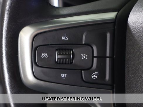 Used 2022 Chevrolet Silverado 1500 LT AWD/4WD image 5