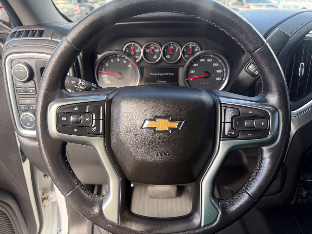 Used 2021 Chevrolet Silverado 1500 LT AWD/4WD image 27