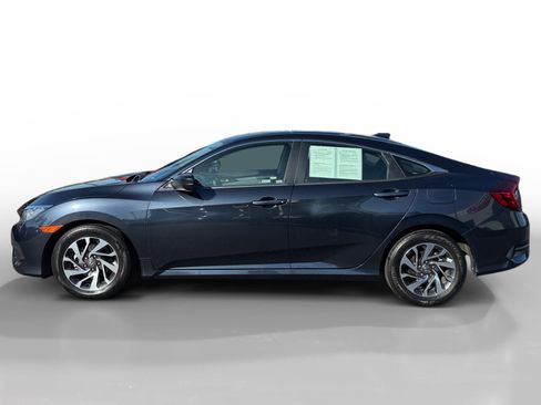 Used 2018 Honda Civic EX image 2