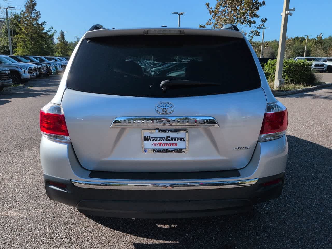 Used 2011 Toyota Highlander Limited w/ Tow Pkg AWD/4WD image 5