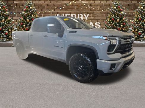 Used 2024 Chevrolet Silverado 2500 LTZ w/ LTZ Plus Package image 8