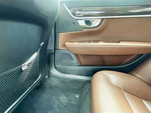 Used 2019 Volvo S90 T5 Momentum FWD image 28