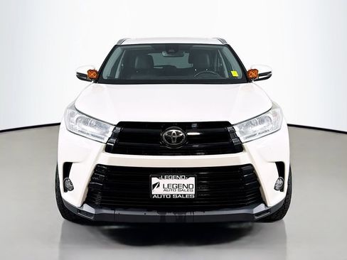 Used 2017 Toyota Highlander XLE AWD/4WD image 2