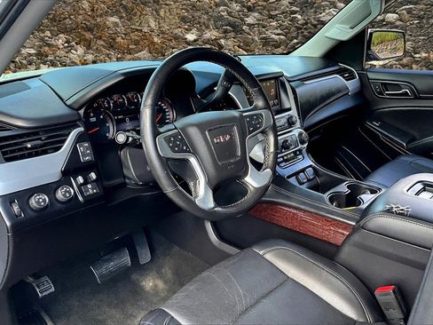 Used 2016 GMC Yukon SLT w/ Open Road Package image 13