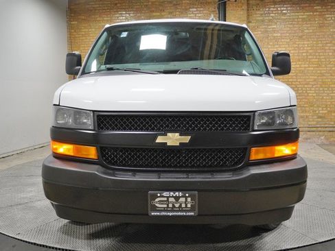 Used 2019 Chevrolet Express 3500 LS image 4