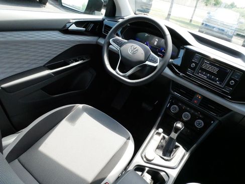 Certified 2023 Volkswagen Taos S AWD/4WD image 9