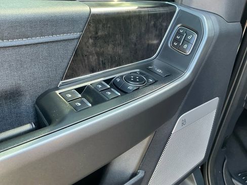 Used 2025 Ford F250 Lariat w/ Lariat Ultimate Package image 16